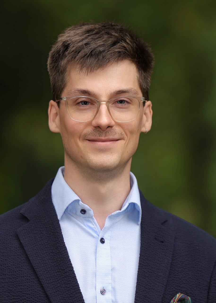 Tassilo Arenz, Auszubildender bei Wilh. Hamm